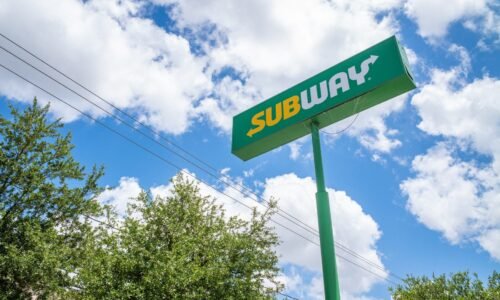 Müşteri, “Çok Fazla Mayo” Tartışmasının Ardından 2 Metro Çalışanını Vurdu