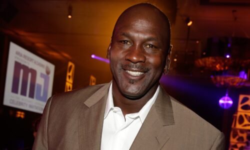 Michael Jordan, Dynasty Koleksiyonu Spor Ayakkabılarını 8 Milyon Dolara Sattı